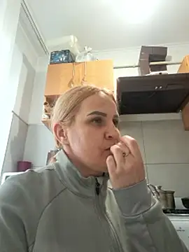 Chatroom XXX en direct de Malichkaanna30