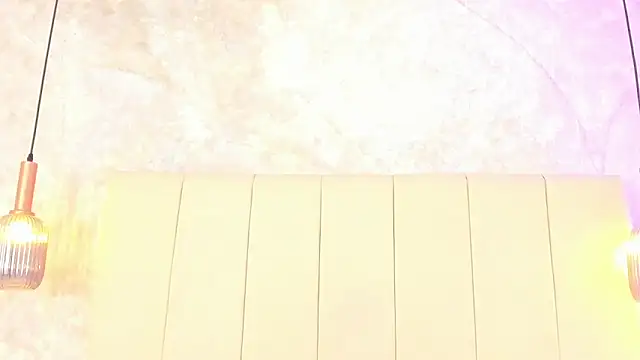 nayiraa_'s Live XXX Chat