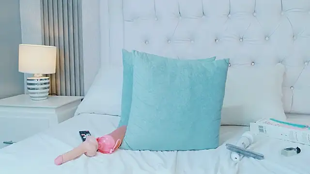 Chatroom XXX en direct de ScarlettPetrova