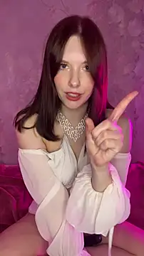 babychika_ Adlı Modelin Canlı XXX Sohbeti