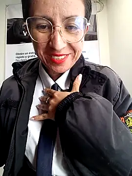 Valentina--1's Live XXX Chat