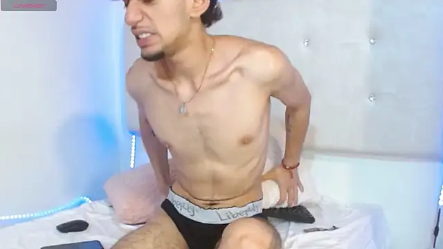 Pokazy przed kamerką – golden_raiden_12