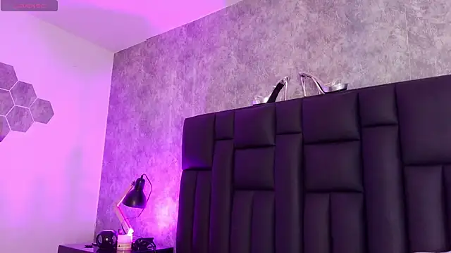 crystaldarliing live XXX chat