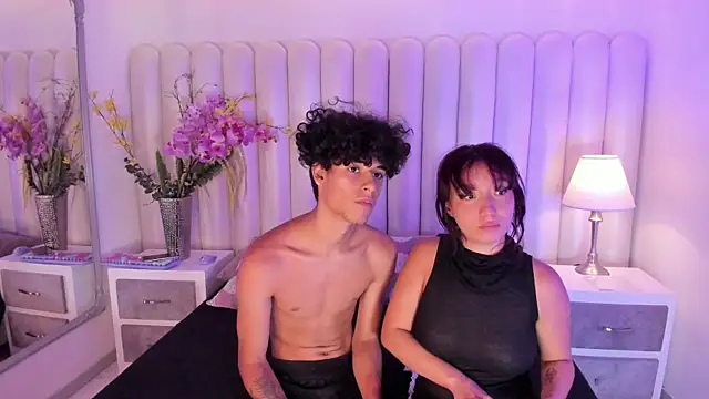 MiaAndFelim 现场XXX聊天