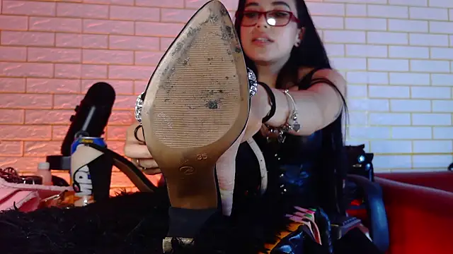 NYX1126n Live XXX chat