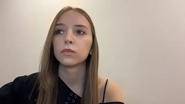 Chat +18 de TanjaBrounson ao vivo