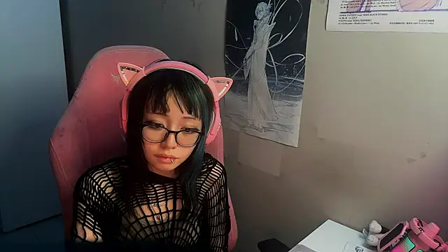 Chat XXX en directo de SaxonDibs