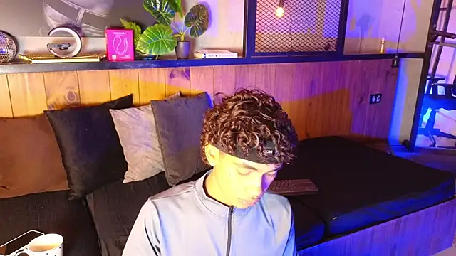 Pertunjukan Kamera Web AlanCutee