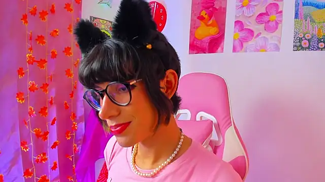 Madeline_21n Webbikameraesitys