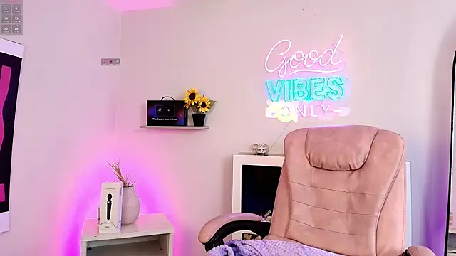 Alice_Vixen's Live XXX Chat