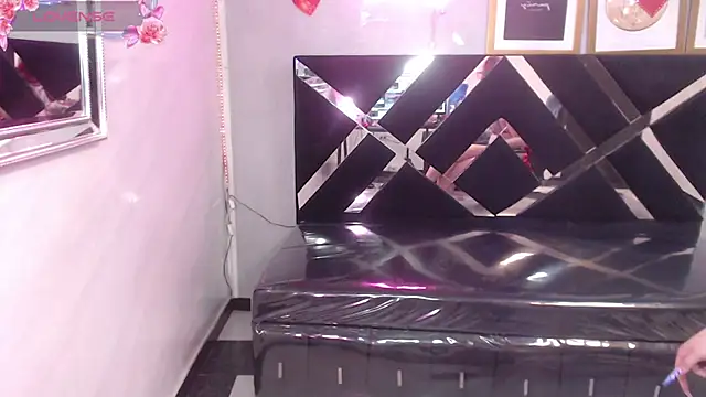 Red_Bunny_v Live XXX-chat