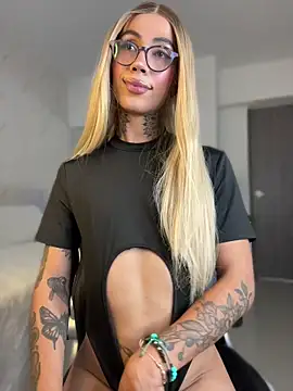 miss_tatiana_'s Webcam Show