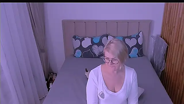 sabrinamacmarren's Live XXX Chat