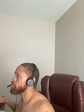 Chatroom XXX en direct de Fathero1time