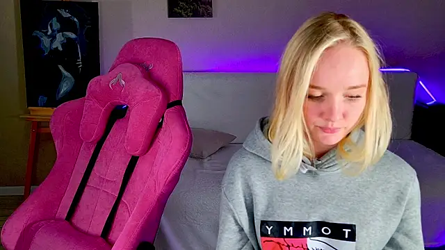 دردشة Shawty_Mia الجنسية المباشرة