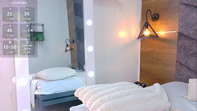 AnnieRouse__: онлайн-секс-чат