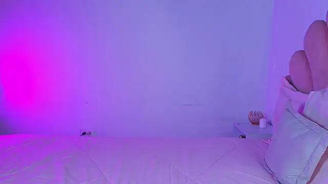 MiaColucci18n Live XXX chat