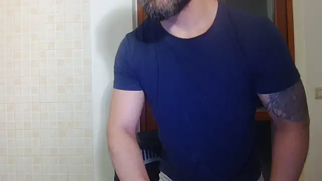 Chatroom XXX en direct de AMIRDIB2025