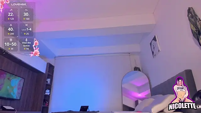 nicolette_tay – Naživo XXX chat