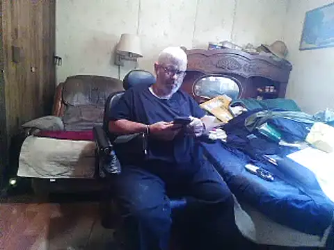 hearseguy77 Show in webcam