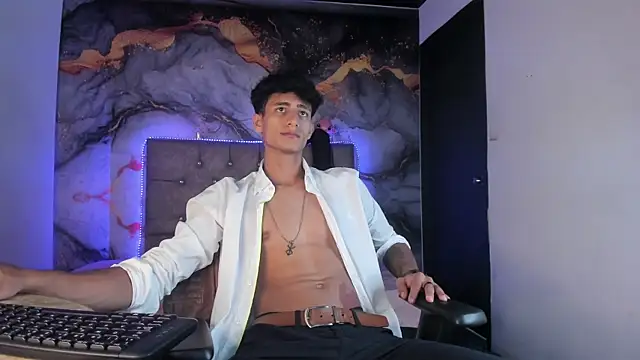 MaxiimoRomano_ – Live XXX-chat