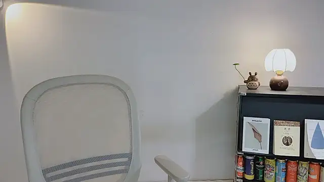 Onechestnutn Live XXX chat