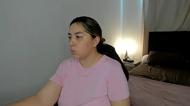 brithany_olson25's Live XXX Chat