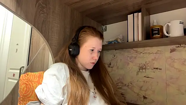 KiraNice1's Live XXX Chat