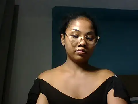 naya86's Live XXX Chat