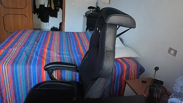 Al3xox02: онлайн-секс-чат