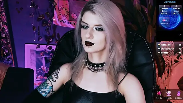 Noah_ElmerX Chat XXX in diretta