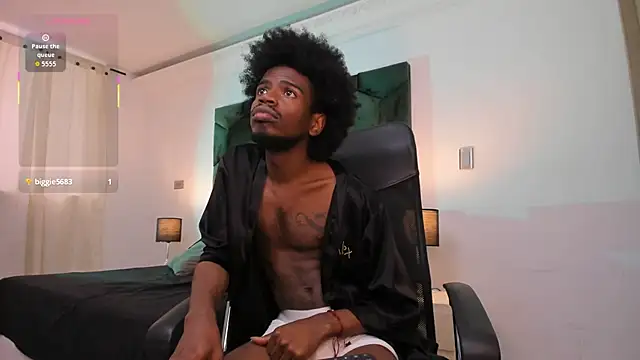 AllexJacobのライブXXXチャット