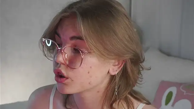 Chat XXX en directo de MelodyBaur