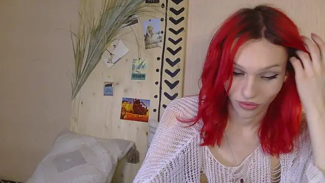 Kirana_Hayes: διαδικτυακό σόου στην κάμερα