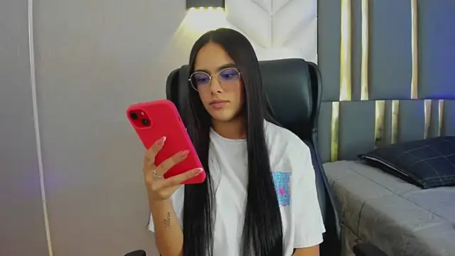 ChloeHarper_ 라이브 XXX 채팅