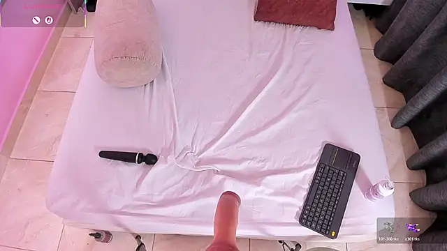 nicolle_pierce Live XXX Chat