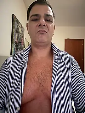 SecretlyDD: απευθείας συνομιλία ΧΧΧ