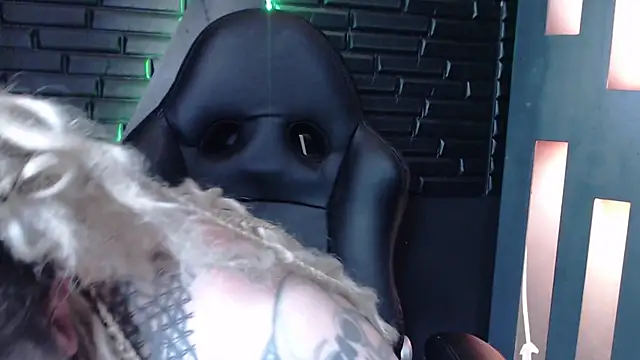 Venus_Rock: онлайн-секс-чат