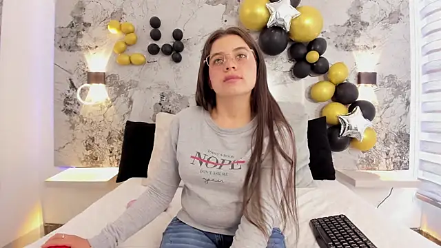 ZOE_LE's Live XXX Chat