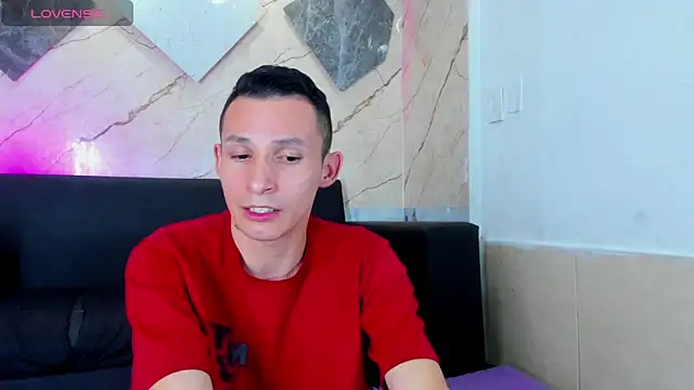 Isaak_26 – Naživo XXX chat