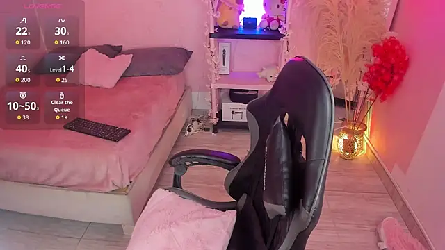 Chat +18 de Julieth_Caandy ao vivo