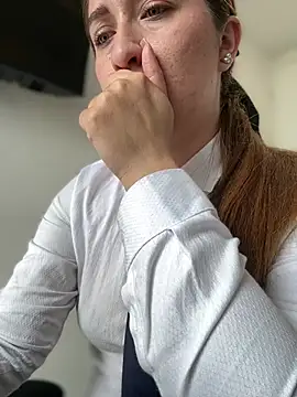 Chat +18 de suzy-111 ao vivo