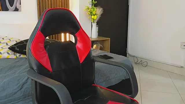 Sun_20_'s Live XXX Chat