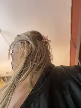 Chat +18 de scarlett_sexx69 ao vivo