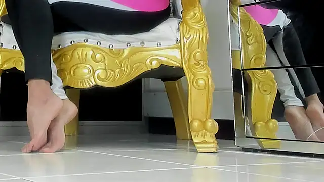 Chat +18 de AmiraDulcee ao vivo