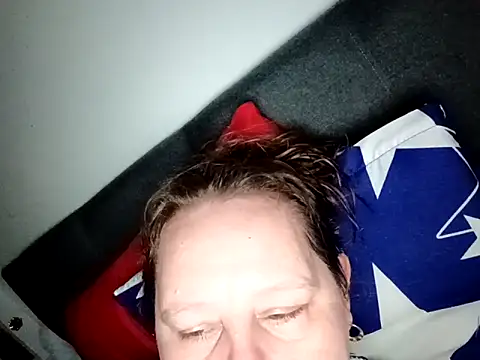 Chat XXX en directo de Jahudka47