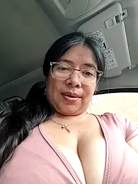 Chat XXX en directo de __valentina18