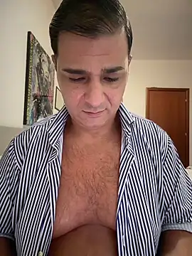 SecretlyDD Live XXX Chat