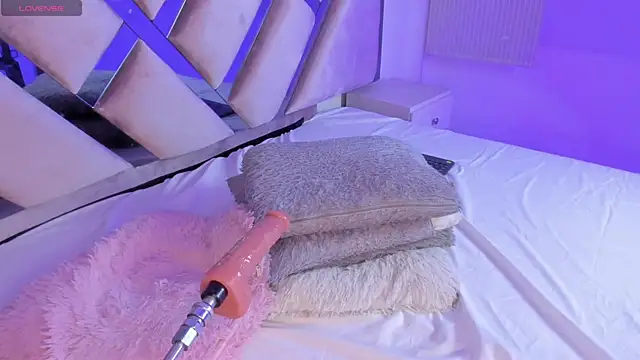 kathy_bakerr Adlı Modelin Canlı XXX Sohbeti