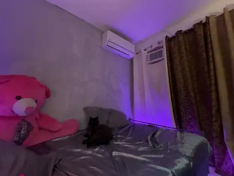 sacred_gracexx Show in webcam